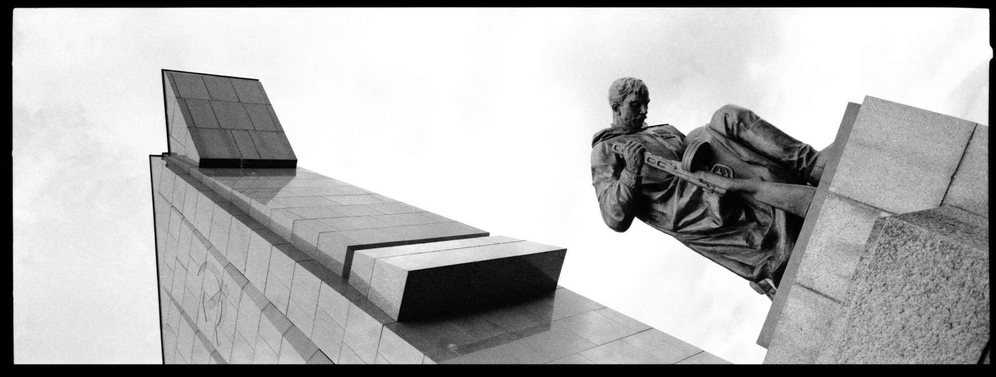 soldado_berlin_diegobucchieri